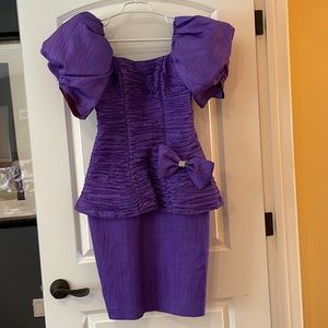 Vintage 80s prom dress from 1988. Big poofy sleeves!
